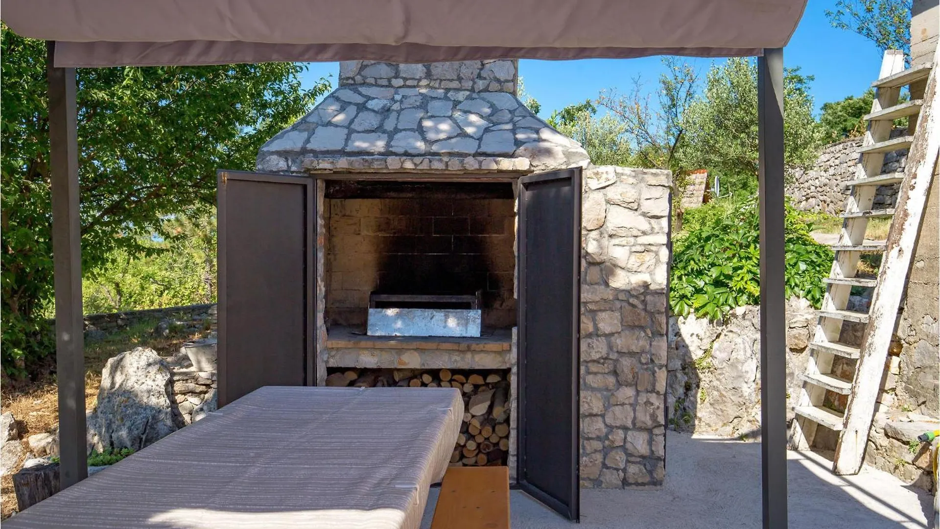 Cozy Home In Moscenicka Draga With Kitchen